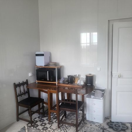 Number 17 B&B Fougerolles-du-Plessis 外观 照片